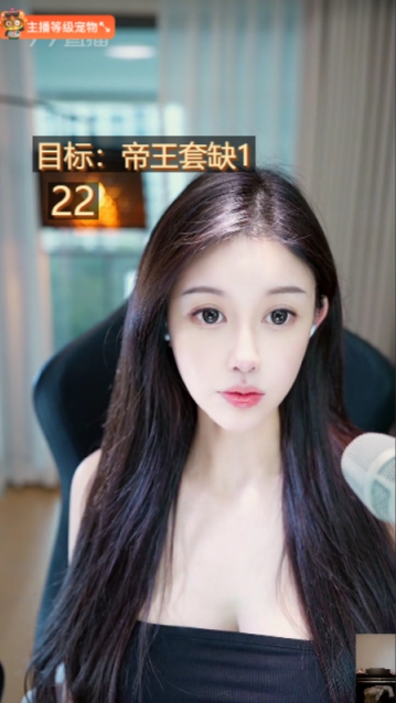 绝美背影杀，兰梦莎现场演奏钢琴曲！