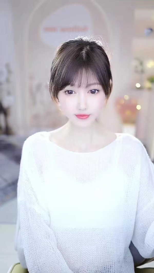 签约速报：清纯美女yaya回归