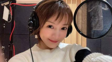 眼睛哥回归，住文儿家中？