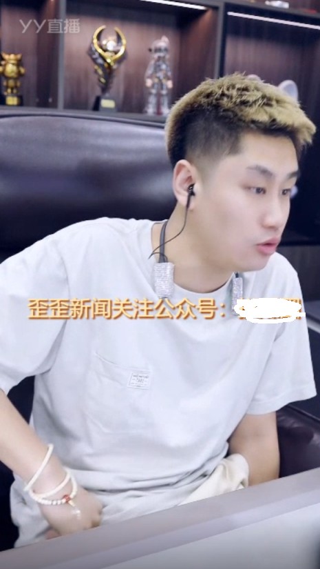 狗粮吃太撑，安迪晒探戈哥情话！