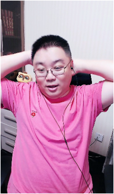 众神豪大哥为她庆生！