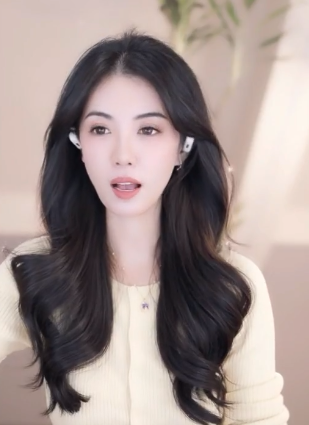 大哥花重金展开攻势！小金娃：我很难泡的