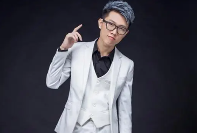 小少焱回归，直接当了华矩的一哥！