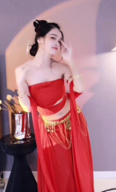 她果真是小站的超级电母！