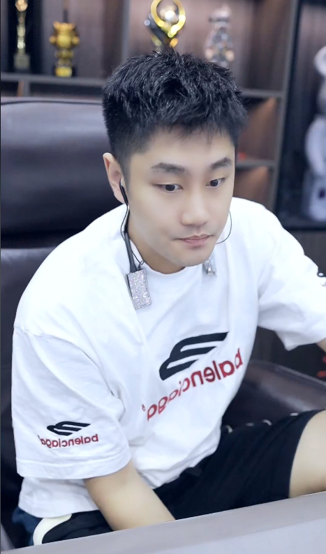 安迪到期！喊话再次签约额很谨慎