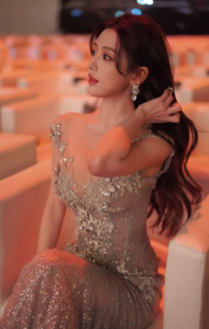 徐梦尧真电母，一个月收近300万！