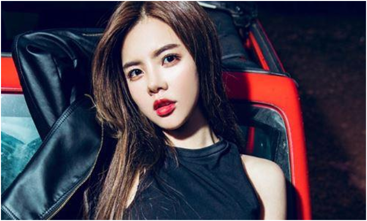 小U哈成为国威的最强电母