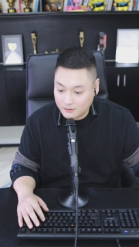 YY月报：北王挑全网，盛典大开幕