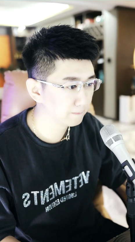 小浩透露跟神豪大叔仍有联系