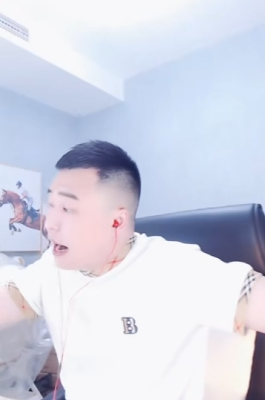 徐梦尧也不及，全YY女主播需学习甜与莎