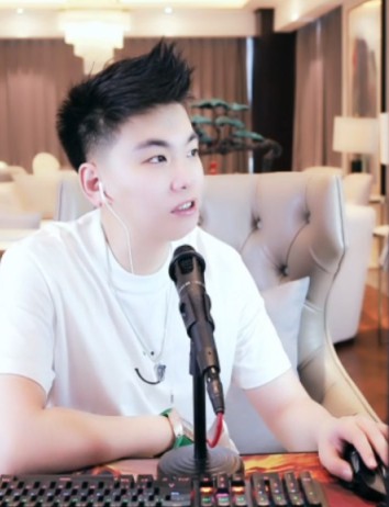 赵小磊透露：我只怕我二爸