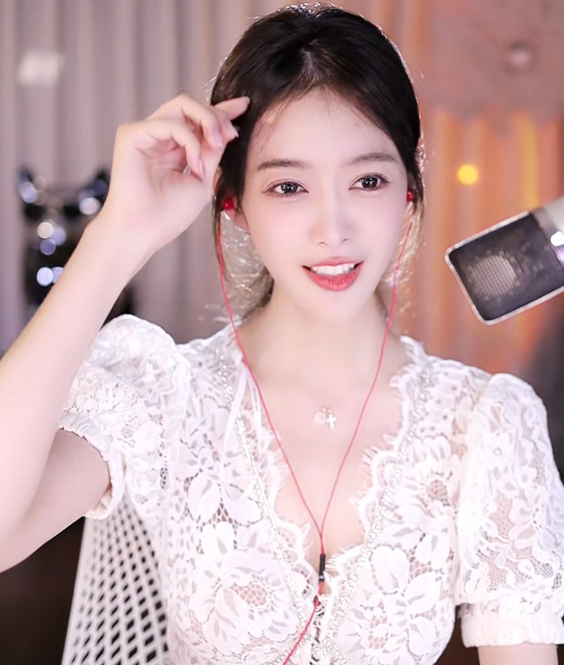 天晴哥假大哥？芮甜甜晒聊天记录