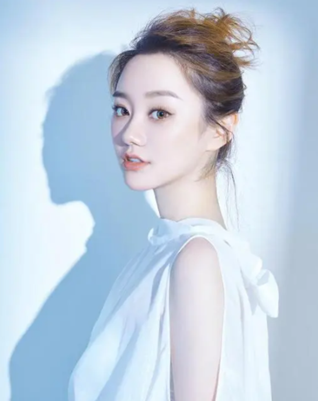 夏季哥再度出手，夏玲美吃饱饱