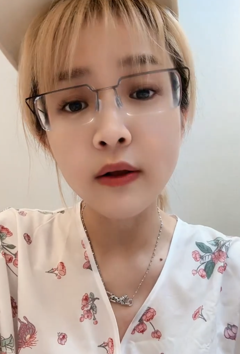 文儿谈子谦姐实力，超级神豪级别