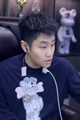 安迪子皿线下聚会破不和