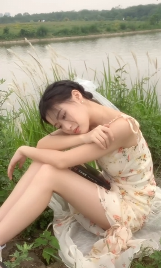 晨一又出现了一位电母！