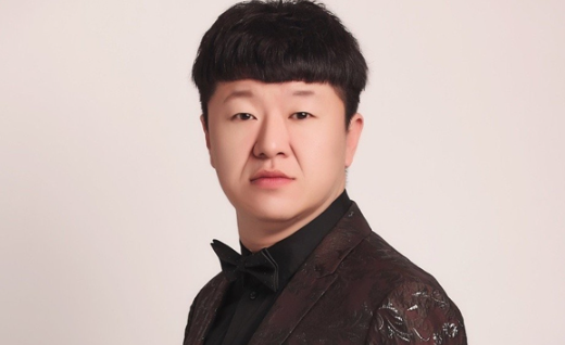 大佛谈芮甜甜绝对是YY上身价最高主播