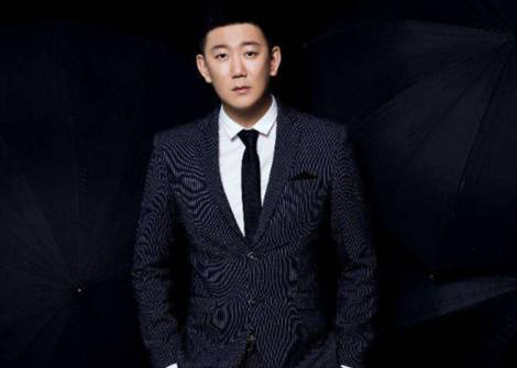 韩雅乐依旧电，扛旗奇领