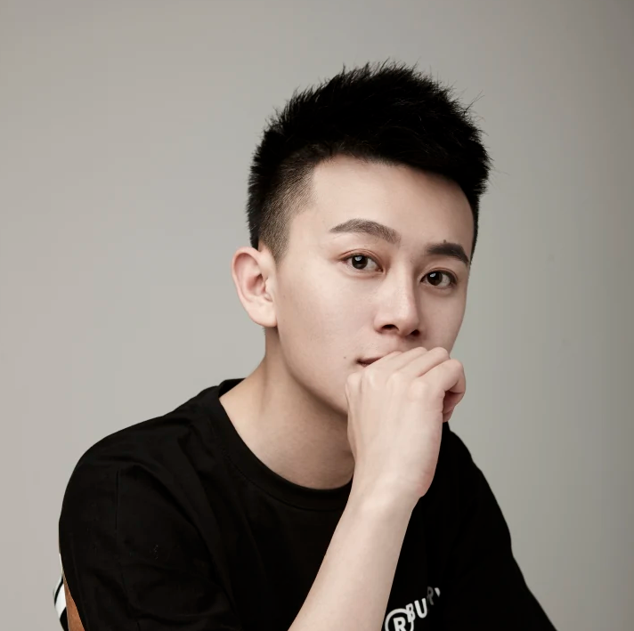 杰哥最早是这个女主播家大哥?