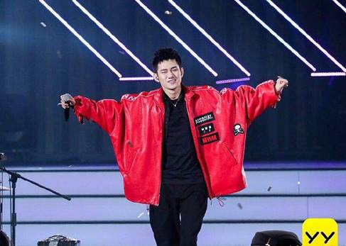 YY日报：国威应战？甜甜曝瓜