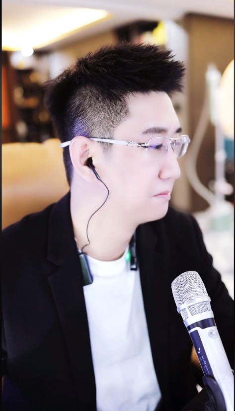 大佛借钱不还，拉债主进群通知！