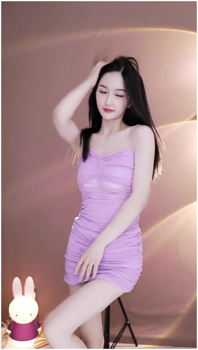 舞哥一直陪伴，娅儿依旧是超级电母