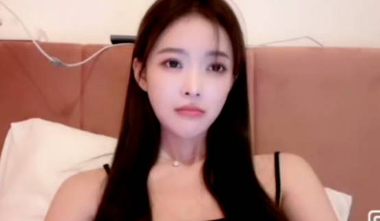 榜一大哥不见面，芮甜甜落泪！