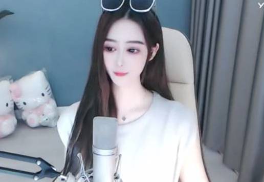 小苹果现在是越来越电了！