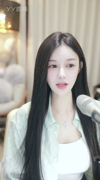 兰梦莎：感谢粉丝帮我呐喊助威