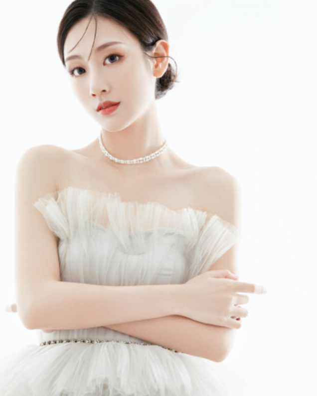 挖哥力挺的她也成为了睿廷的超级电母！