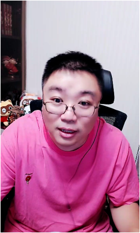 全是电母，文儿不播也笑开怀！