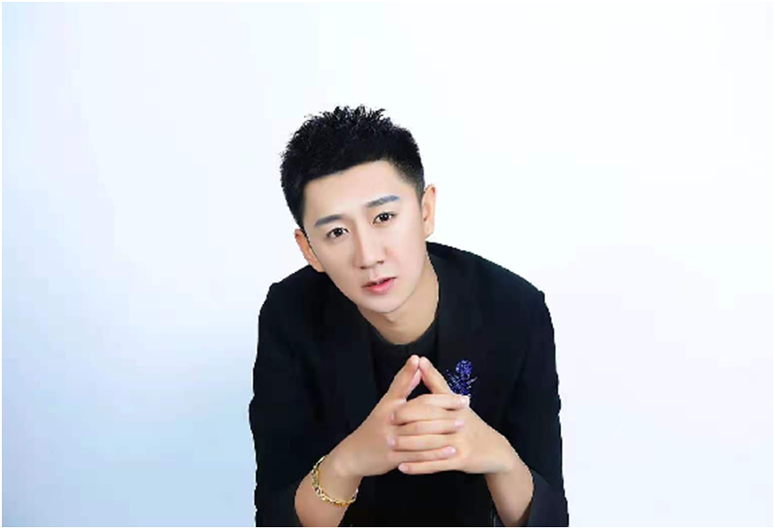 比年度都狠，小浩一天吃200万