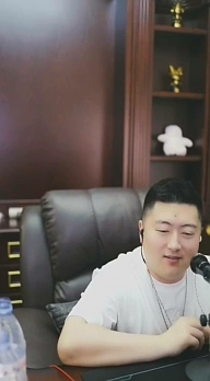 小洲服了夏天哥，喝开心送500万