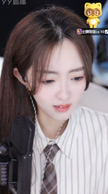 老牌电母小小呵，展现实力夺头条