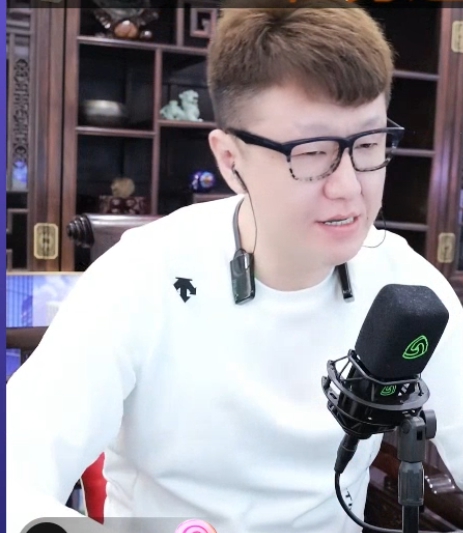 国威内卷开始，主播功勋大提升！