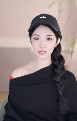 电母隔空喊话微凉，网友竟如此评论！