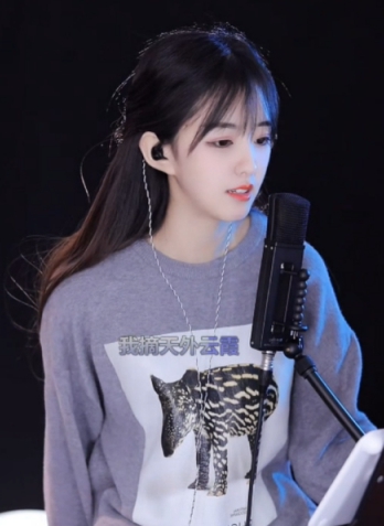 小呵争做第一届燃舞蹈巅峰女神！