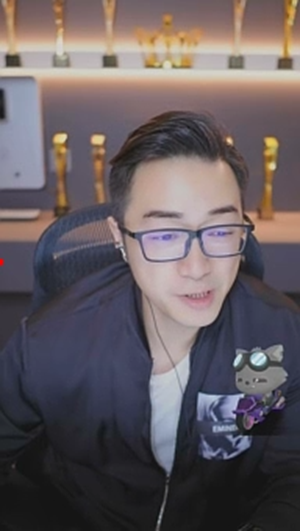 老毕谈与浅蓝的差距，为人处世与颜值不及