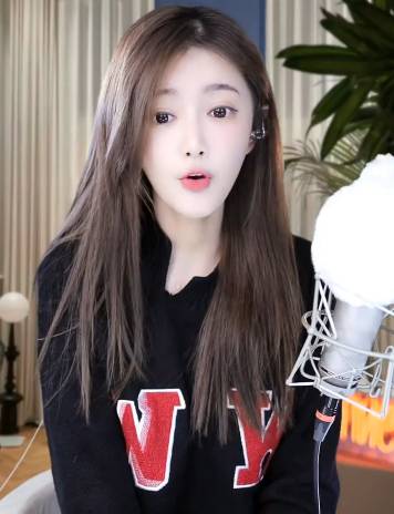 微凉止步感谢粉丝，备战2024