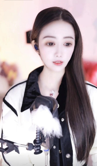 年度睡美人，小苹果挂机打年度！