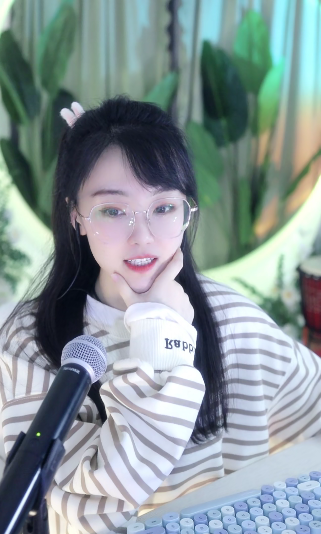 剑指冠军！小鱼老师继续小组第一晋级