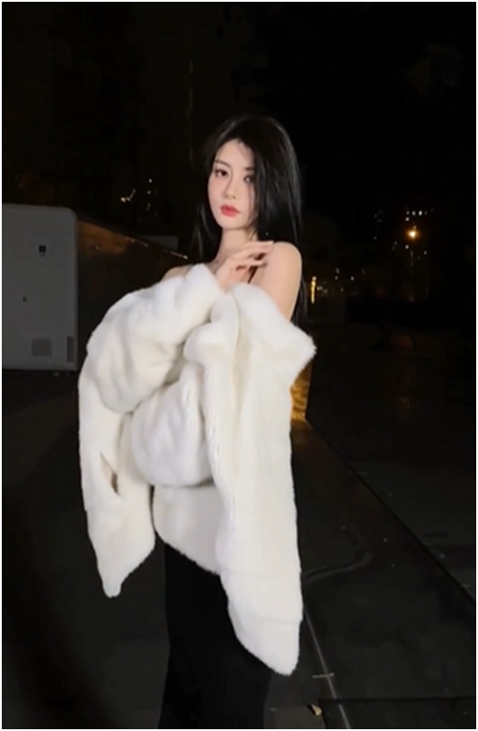 兰梦莎依旧是睿廷最吸金电母