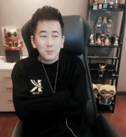 AK被骗，小呵暖心夸奖受安慰！