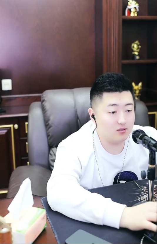 想吃菜！小洲放探子寻找子皿哥