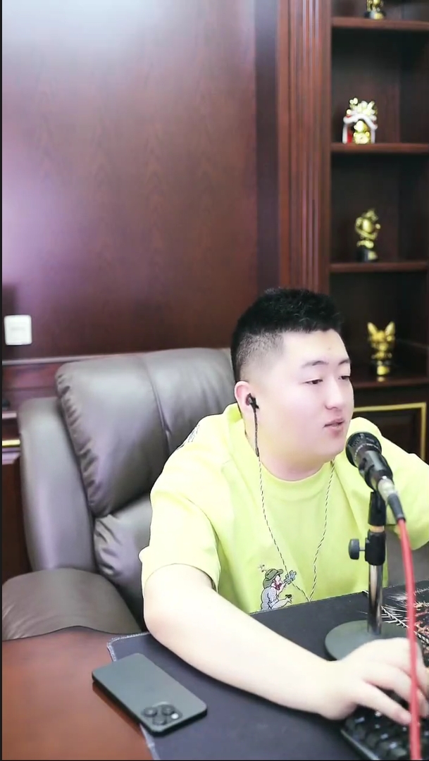 拒绝落井下石，小洲表示希望杰哥白龙都开心