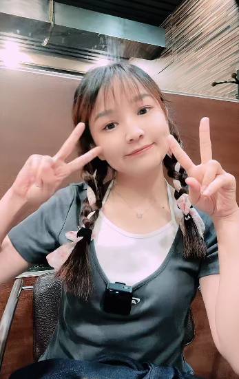 文儿回应951失去神豪啧哥