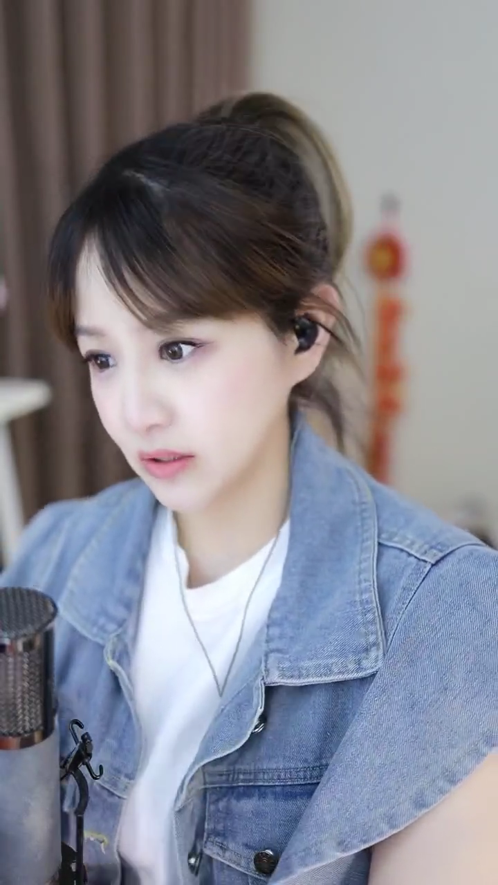 美翻了！文儿透露签约费每月利息十几万