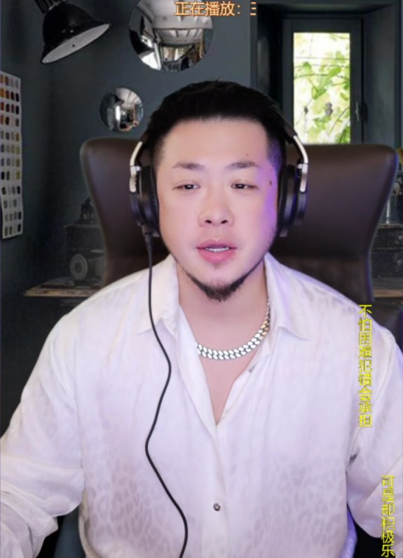 型男歌手大壮，挂机抢8星头条！