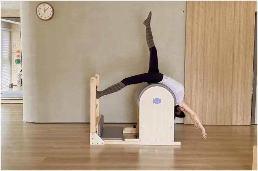 身材真棒！兰梦莎健身照令粉丝盛赞