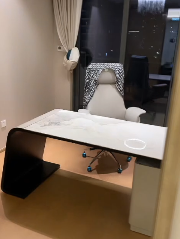 刘一手曝杭州新居，近日开播